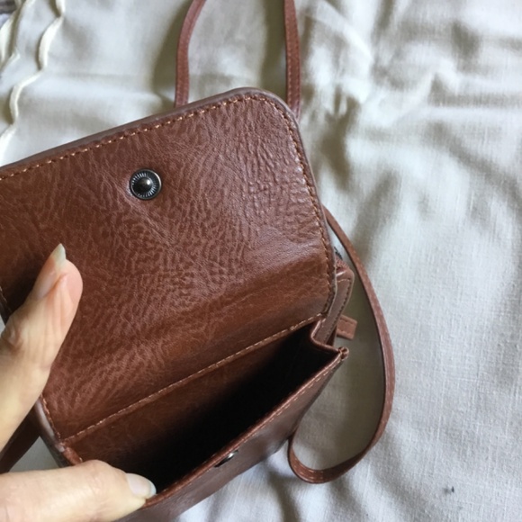 NWOT Crossbody/Phone Bag - Picture 6 of 9